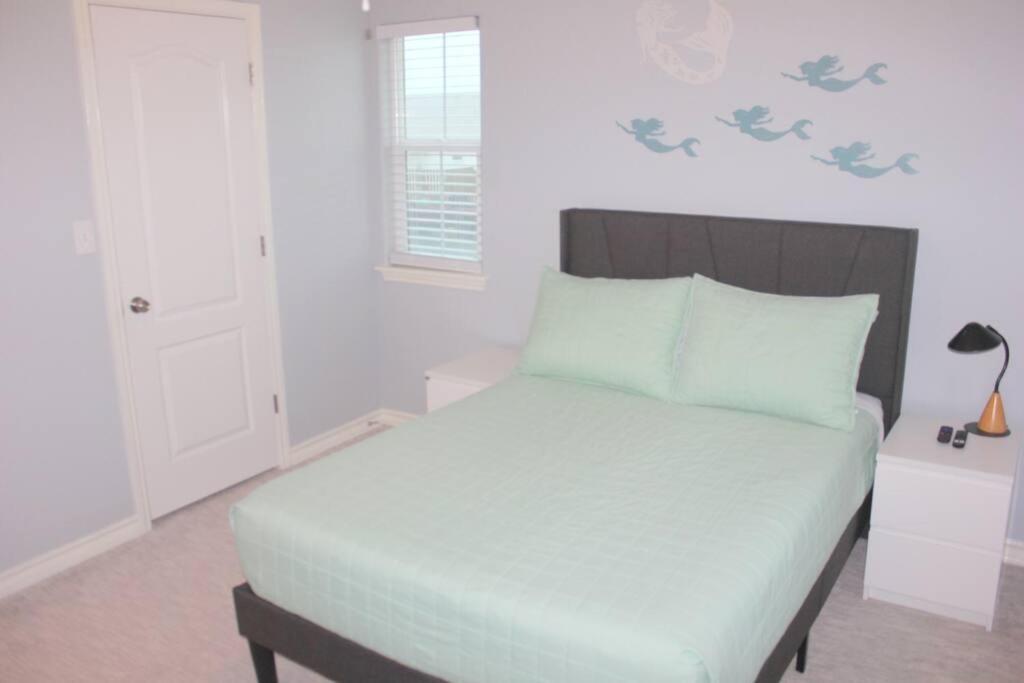 Spacious Home, Short Walk To Beach, Heated Pool! كوربوس كريستي المظهر الخارجي الصورة