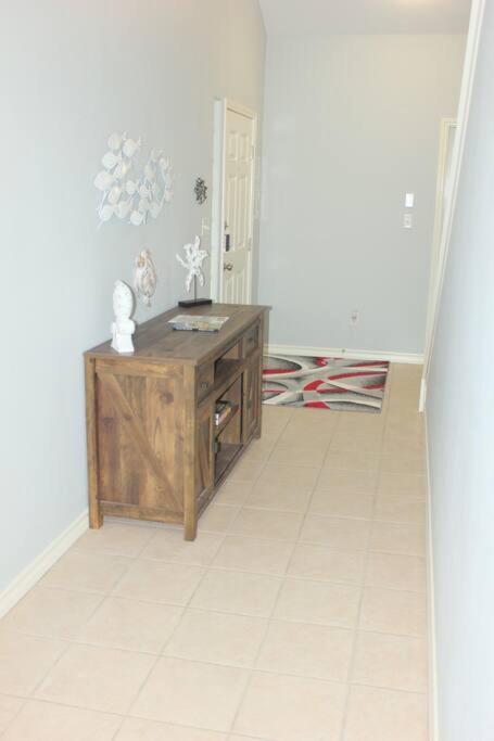 Spacious Home, Short Walk To Beach, Heated Pool! كوربوس كريستي المظهر الخارجي الصورة